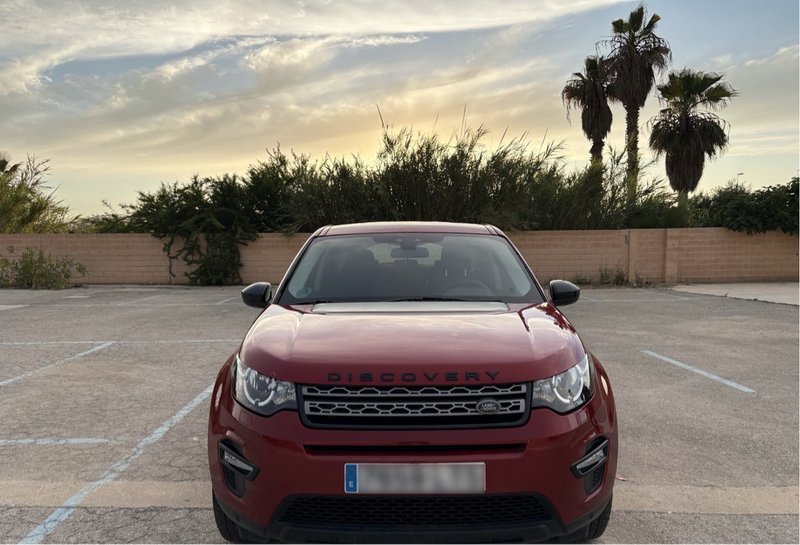 LAND-ROVER Discovery Sport 2.0L eD4 4x2 HSE - foto 1