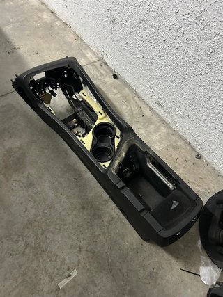 Consola Central Dodge Challenger 2021