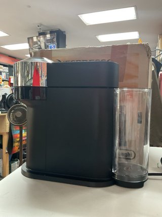 Cafetera Nespresso Vertuo Next De'Longhi