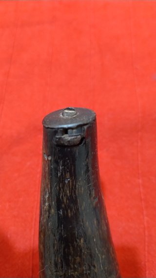 Polvorera de cuerno antigua 1840-1870