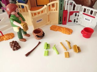 Establos Playmobil 6934 y 5108