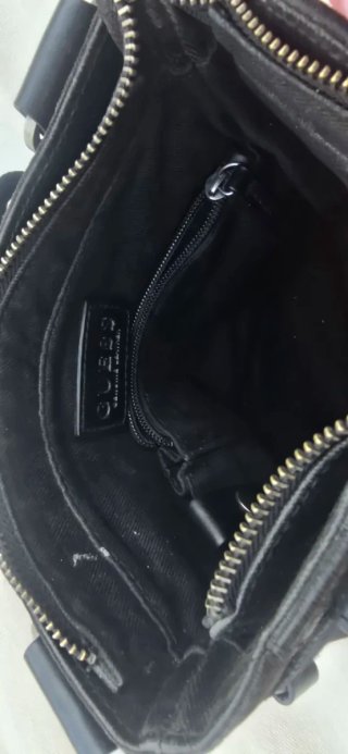 Bolso bandolera Guess negro nylon