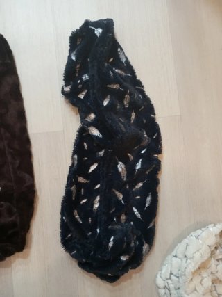 Bufandas de pelo sintético