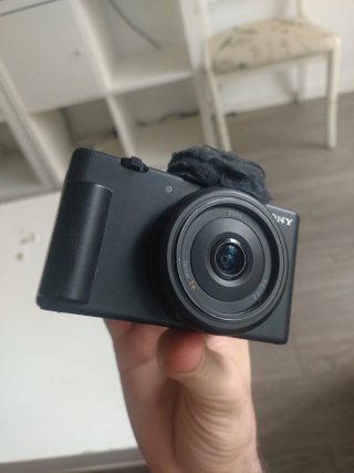 Sony ZV-1F Cámara Compacta Negra