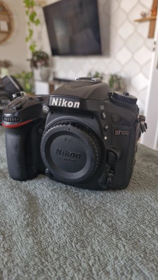 Cámara Nikon D7100