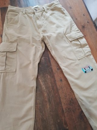 Pantalón cargo beige talla 44