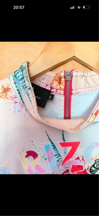 Vestido Gust And Love floral con cordones