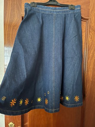 Falda vaquera Zara bordada
