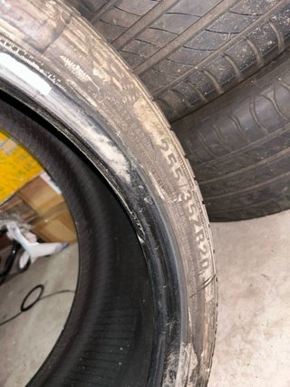 Juego completo Neumático 255/35 R20