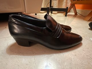 Lote zapatos de vestir con tacon