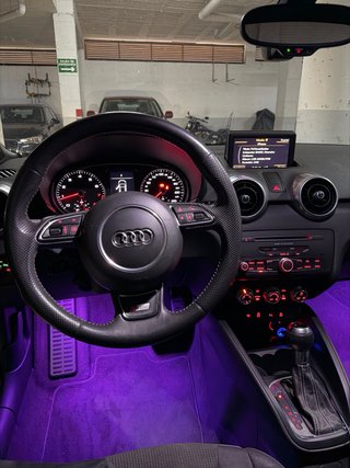 Audi A1 185 Stronic 3p - Full extras