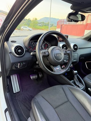 Audi A1 185 Stronic 3p - Full extras