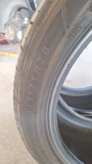 2 Neumáticos 315/35 R20 dunlop