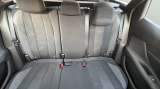Peugeot 3008 PureTech 130 S&S Active Pack EAT8 96 kW (130 CV)