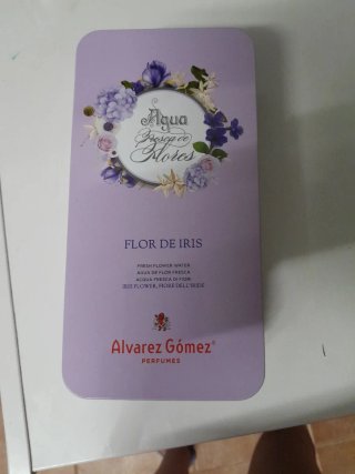Caja Metálica Perfume Flor de Iris esta vacía