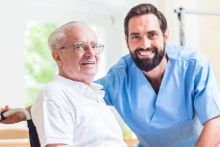Cuidador de ancianos