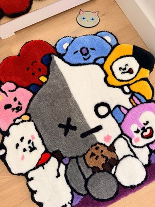 Alfombra BT21 hecha a mano