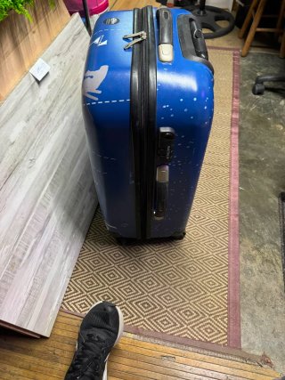 Maleta mediana Nautaliaazul Tengo dos 18€ cada una