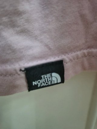 Camiseta The North Face Rosa