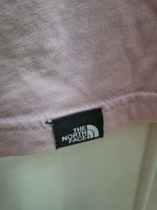 Camiseta The North Face Rosa
