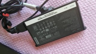 Portátil Lenovo Gaming como nuevo, Garantia!!!