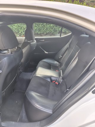 Lexus IS 2011