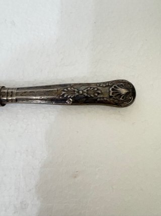 Coltello antico decorato