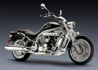 Hyosung Aquila Cruiser Moto Negra/Plateada