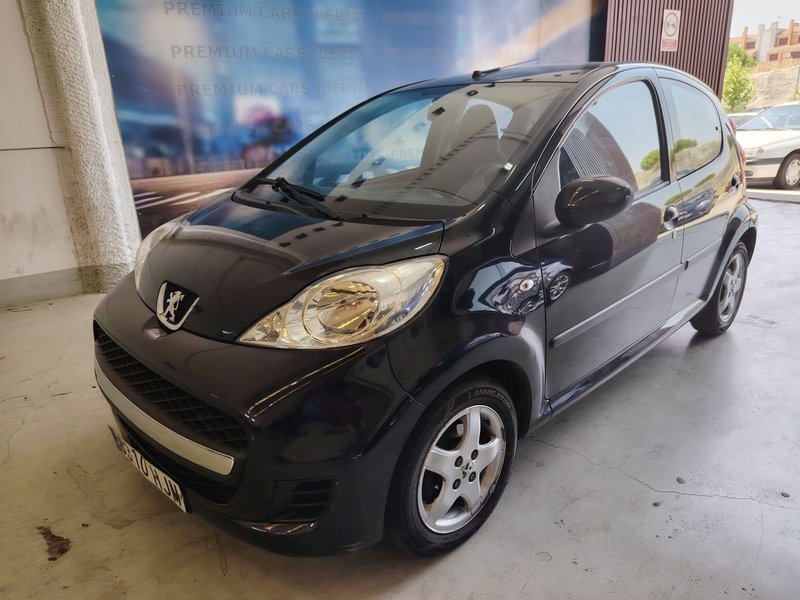 Peugeot 107 2012 - foto 1