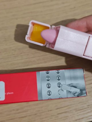Strumento Sanitario Anti-Contatto Tascabile