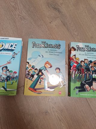 Saga libros futbolísimos de Roberto Santiago