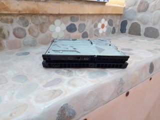 Consola PlayStation 4 leer descripción