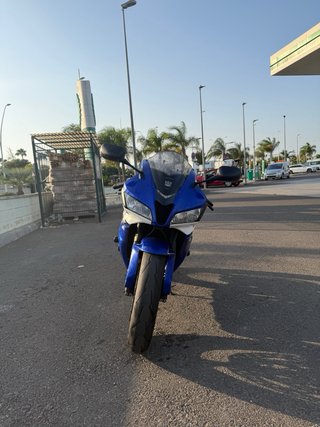 Honda CBR 600 RR Azul/Blanca