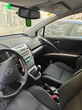 Toyota Corolla Verso para reparar o piezas
