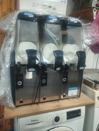 Máquina de Granizados Solera 3 Vasos