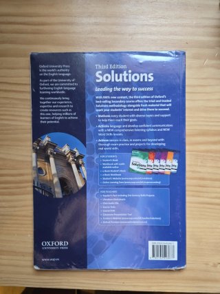 Solutions 3rd Edition Advanced. Student's Book
