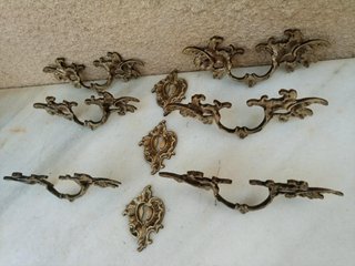 Tiradores de mueble.