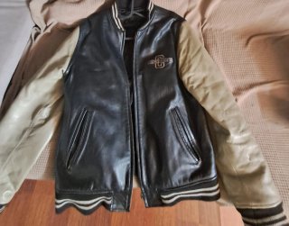 Chaqueta Chevignon Cuero Beige y Negro