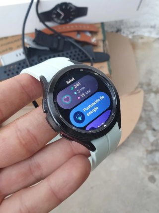 Samsung Galaxy S21 5G e Watch4