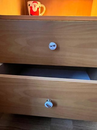 Comodini in legno e vetro