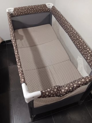 Cuna de viaje plegable