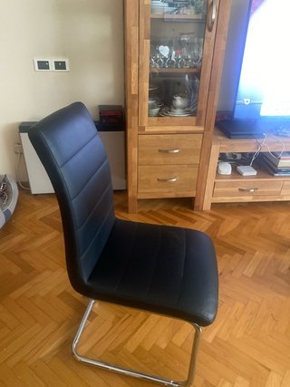 Silla moderna negra y plateada. Lote de 4