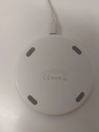 Cargador inalambrico nuevo.