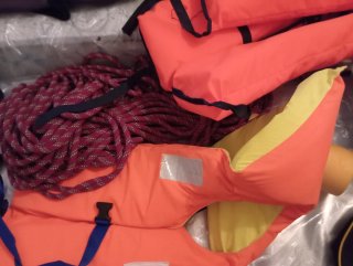Embarcación Ozeam 3.30m con motor 10cv