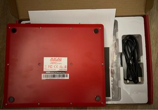 Akai APC Mini Controlador