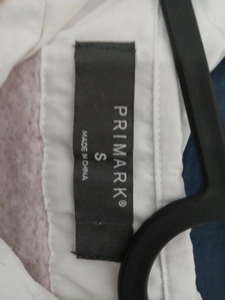 Conjunto Suéter Chaleco Rosa y Camisa Blanca Talla