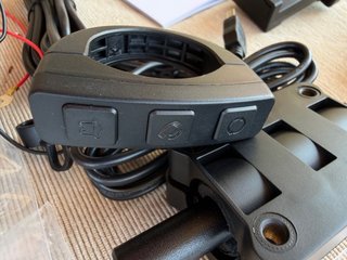 Carpuride para moto pantalla táctil. Mod 702SPRO