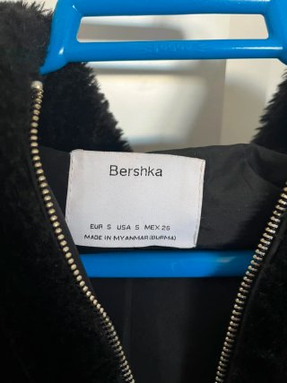 Abrigo de pelo Bershka Negro Talla S
