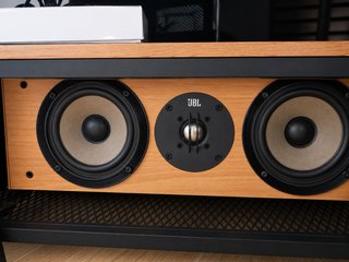 Altavoz Central JBL XTI 10
