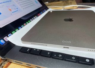 iPad Air M3 Oro/Plata